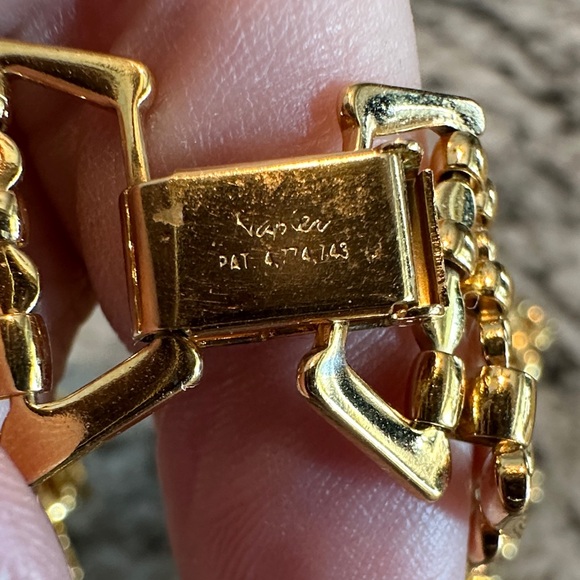 Vintage Napier Signed Gold Tone Necklace - Picture 3 of 3